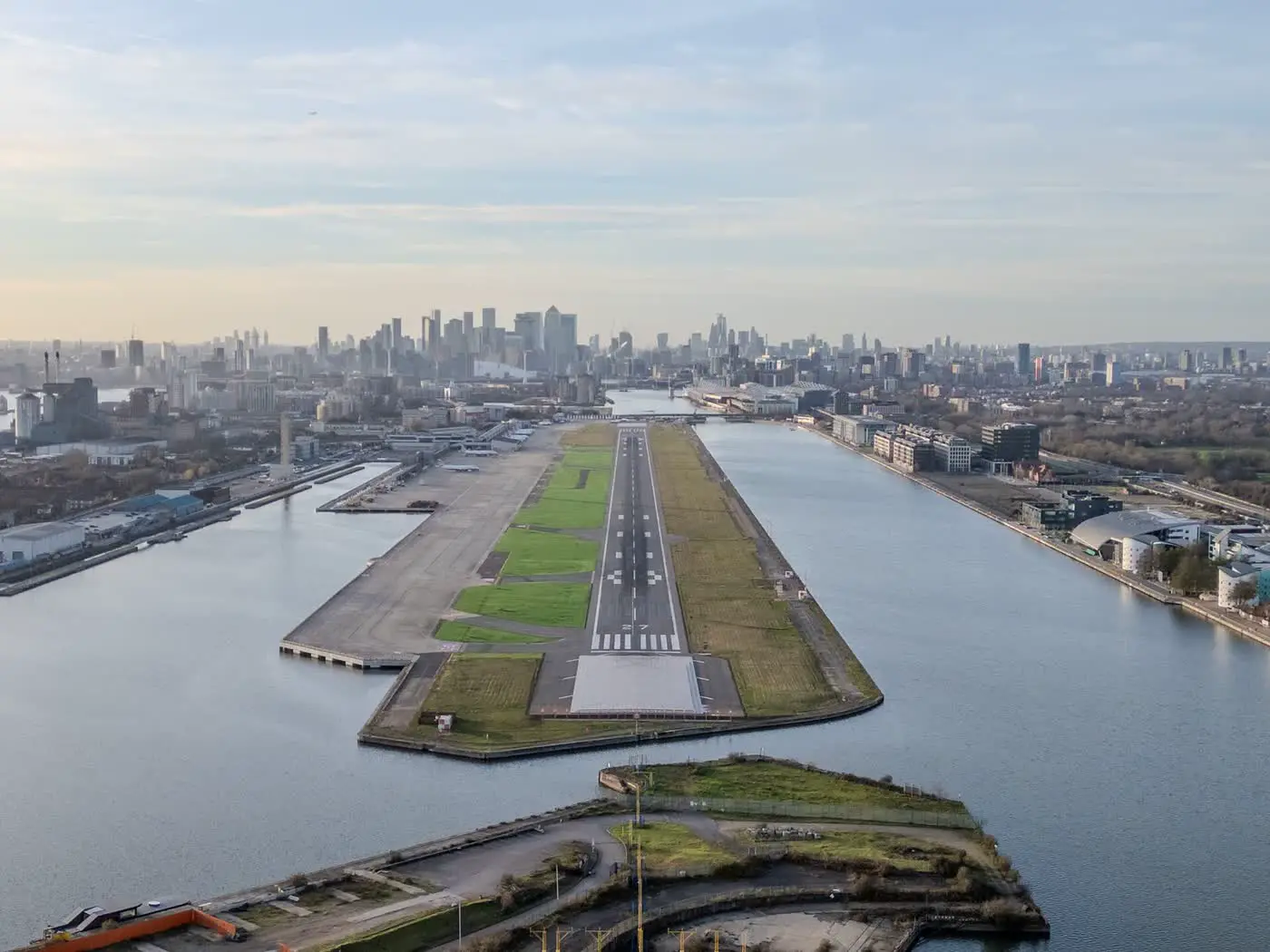 London City Airport and Canary Wharf